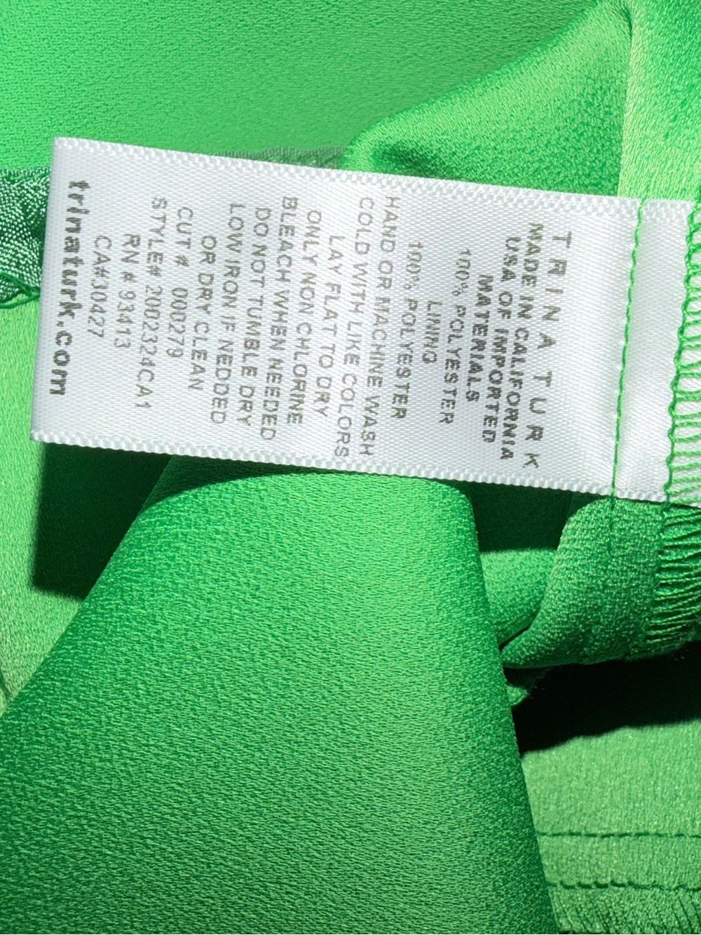 Trina Turk Green Shift Dress w/ Button Sleeve and key hole chest detail. Sz 6 - Picture 9 of 9